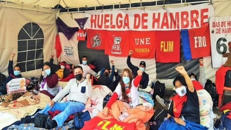 huelga de hambre docentes ecuador