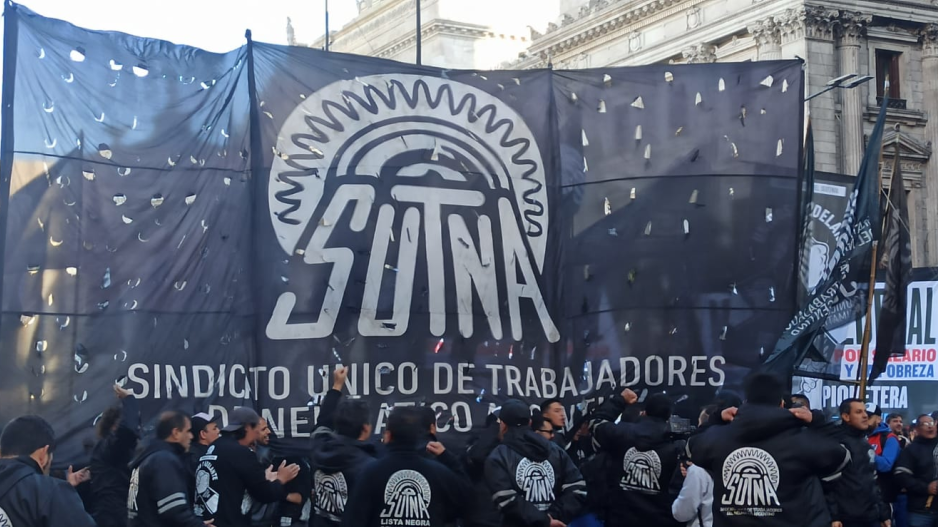 El SUTNA protestó contra la denuncia efectuada por Bridgestone a su líder sindical 