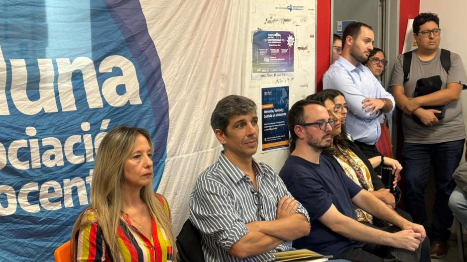 ADUNA resolvió en asamblea un paro total y plan de lucha en defensa del salario y la universidad pública