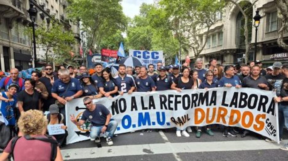 El SOMU presenta un amparo y se suma a la ofensiva sindical contra la reforma laboral