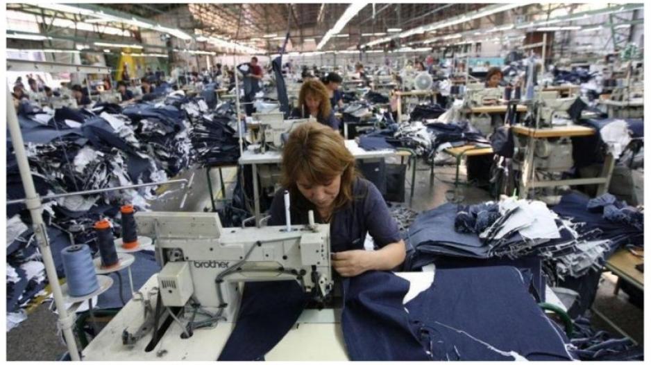 Industria textil en crisis: una empresa que producía para grandes marcas cayó en concurso y redujo su planta en más de 80%